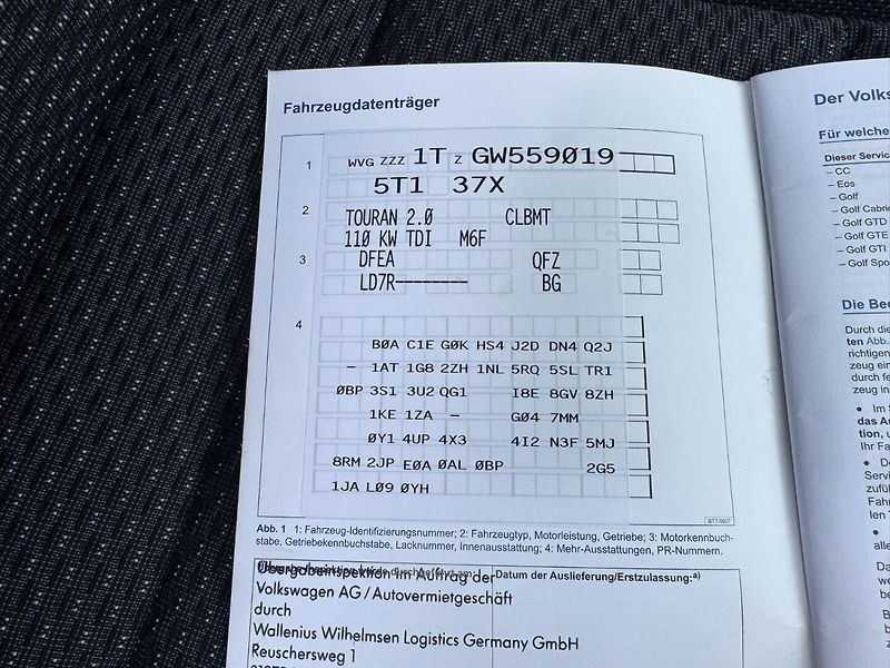 Volkswagen Touran (2016) 7X 2,0 TDI 110 KW 2 MAJ TAŽNÉ - fotka 43 z 50