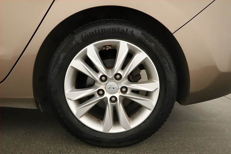 Hyundai i30 (2014) 1.6 CRDi, Navi, Tempomat - fotka 14 z 14