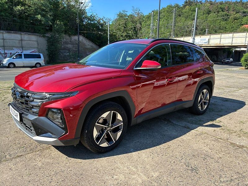 Hyundai Tucson 1.6 T GDI 4x4 MHEV Premium DCT - fotka 1 z 21