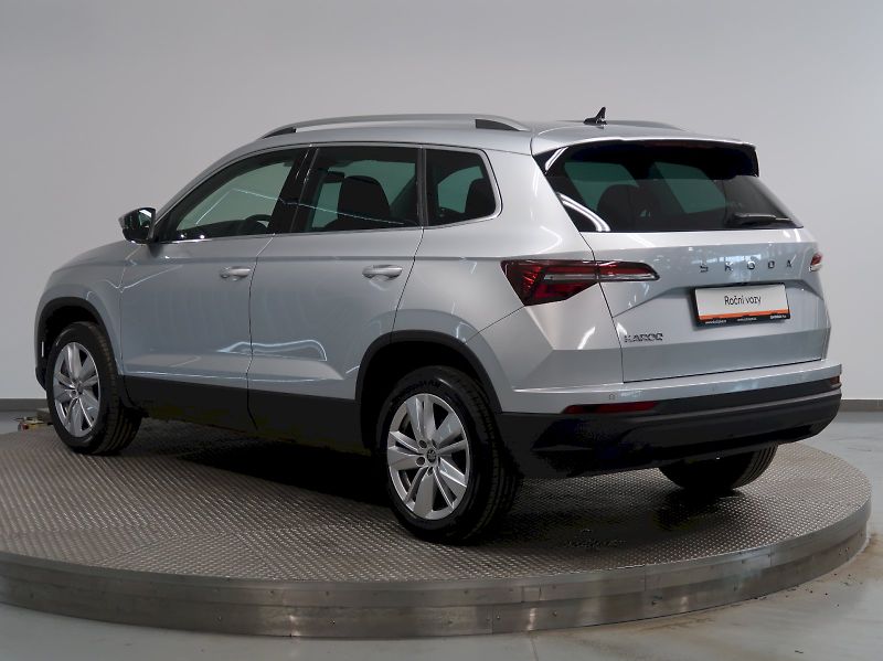 Škoda Karoq (2025) TOP SELECTION 1.5TSI 110KW DSG - fotka 7 z 41