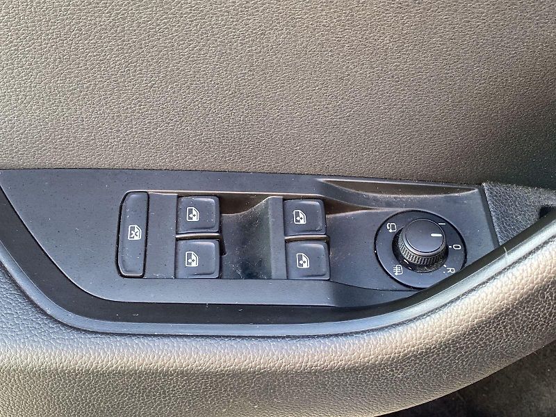 Škoda Superb (2017) Combi 2.0 TDI 4x4 Ambition - fotka 19 z 30