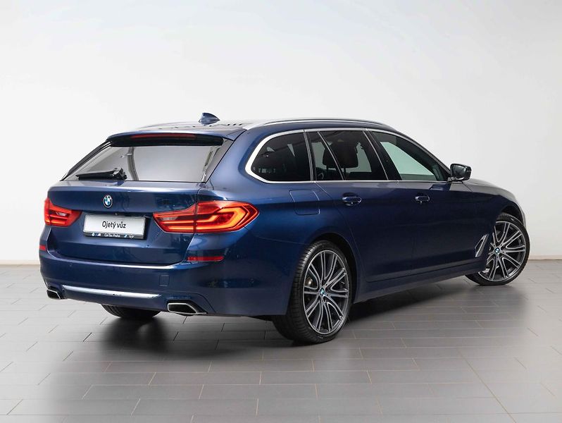 BMW Řada 5 540d xDrive Touring - fotka 5 z 21