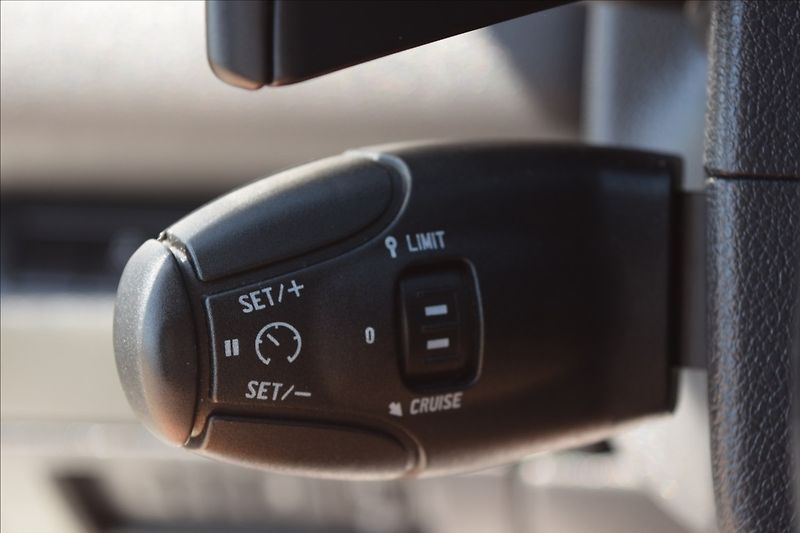 Peugeot 5008 1,6 HDI 84KW AUTOMAT PO SERVIS - fotka 35 z 49