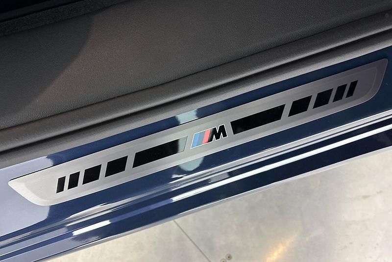 BMW iX3 50 xDrive - fotka 18 z 26