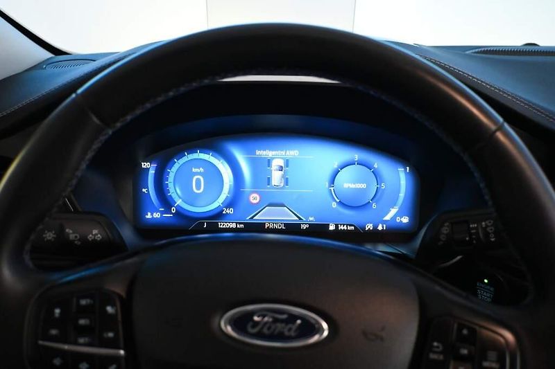Ford Kuga (2022) 2.0 VIGNALE 4x4 140 KW LED ACC - fotka 27 z 46