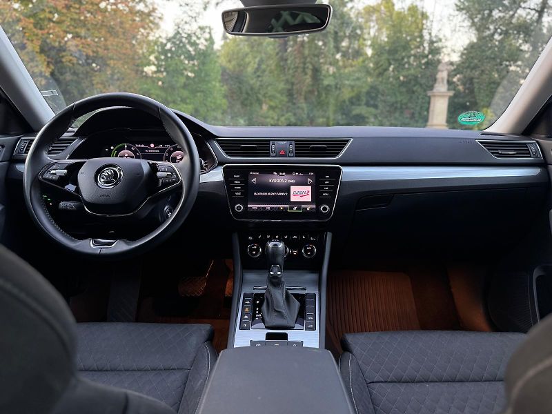 Škoda Superb (2021) 1.4 PHEV 160kW 1.MAJIT. ČR DPH - fotka 4 z 26