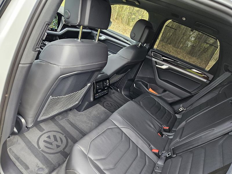 Volkswagen Touareg (2025) záruka 5 let Rline MAXI VÝBAVA - fotka 11 z 14