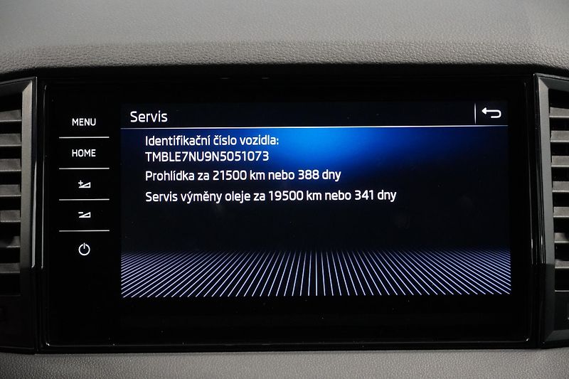 Škoda Karoq 2.0TSI,DSG,4x4,Sportl.NzTopení - fotka 34 z 39