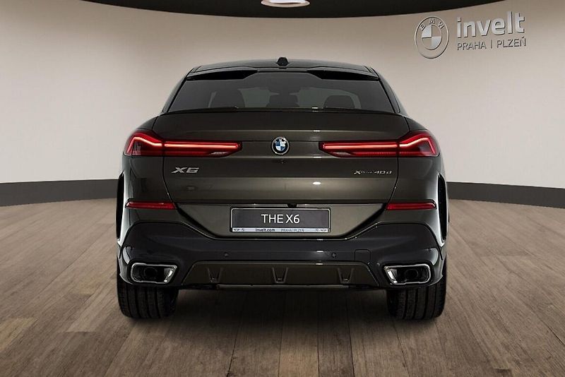 BMW X6 xDrive40d - fotka 4 z 28