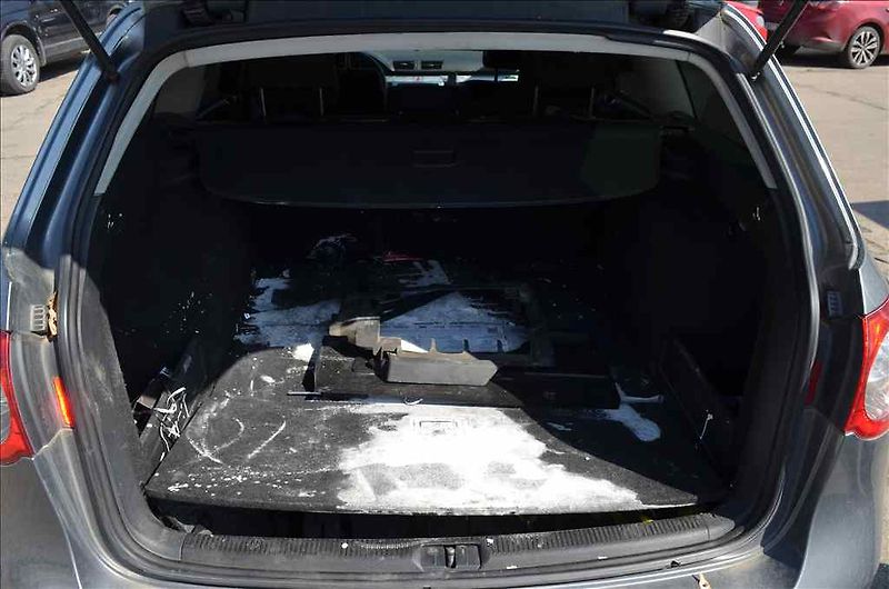 Volkswagen Passat (2007) VARIANT 2,0 TDI DSG - fotka 25 z 29