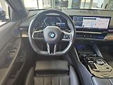BMW Řada 5 540d xDrive Touring - náhled 22