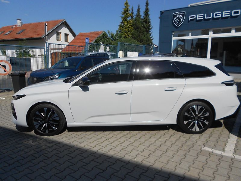 Peugeot 308 ALLURE Hybrid 145 e-DCS6 - fotka 3 z 9