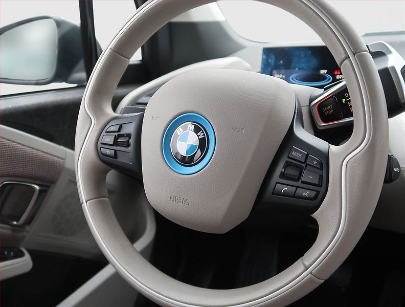 BMW i3 (2021) 120Ah BEV, SoH 93%, 33TKM - fotka 16 z 22