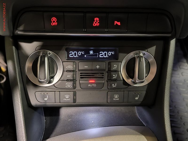 Audi Q3 (2012) 2.0TDi Quattro, ČR, AT, xenon - fotka 15 z 17