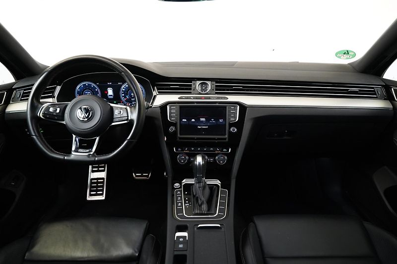 Volkswagen Passat - fotka 5 z 25