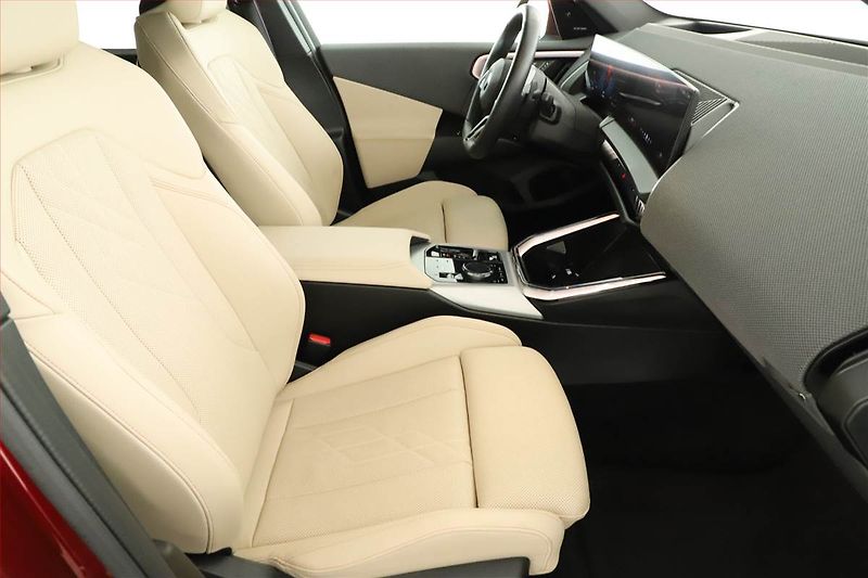 BMW X3 (2024) xDrive20d, Tažné, 360° kamera - fotka 7 z 21