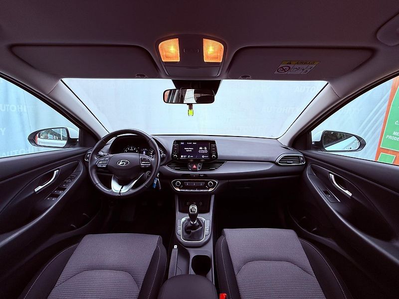 Hyundai i30 1.5i DPi Comfort, ČR, 1.Maj - fotka 15 z 23