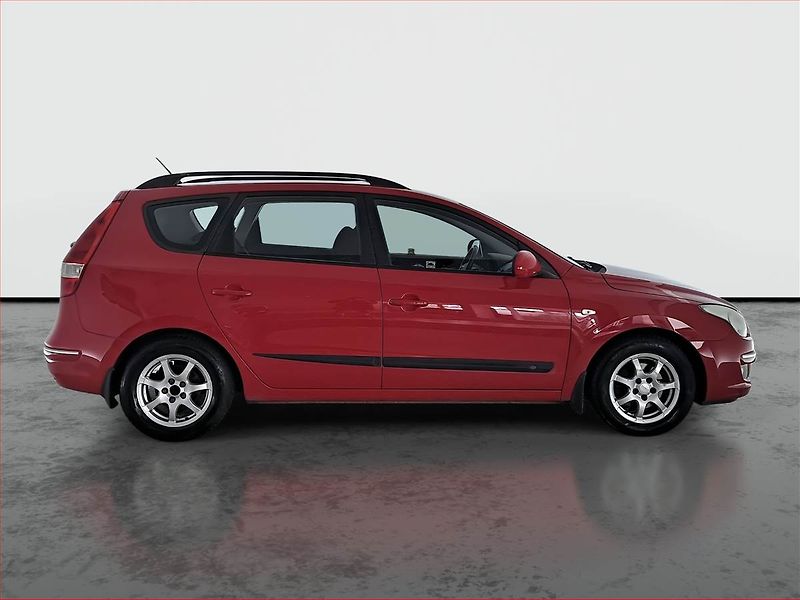Hyundai i30 (2009) Comfort 1.6 CRDi, nová STK - fotka 6 z 16