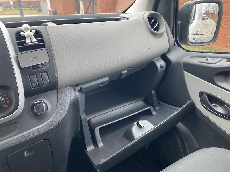 Renault Trafic (2019) 1.6DCi, 5-MÍST, 1.MAJ.ČR!! - fotka 22 z 42