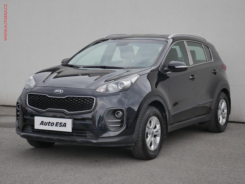 Kia Sportage (2018) 1.6GDi, ČR, Navi, TZ - fotka 3 z 23
