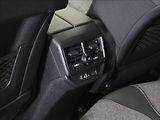 Peugeot 5008 1,5 HDi 96kW AT Allure PANO.7m - náhled 24