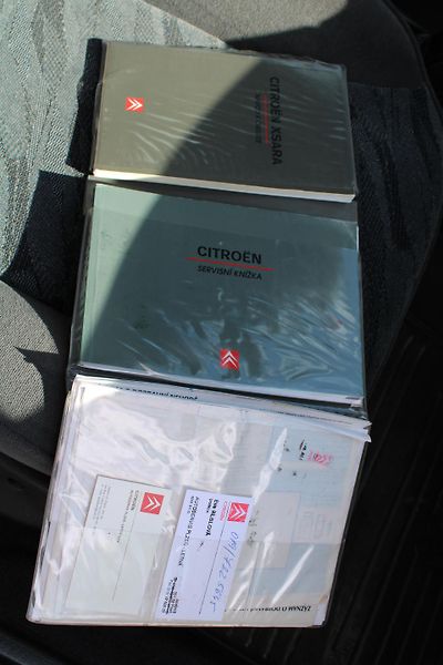 Citroën Xsara (2001) 1.4i VELICE ZACHOVALÝ STAV - fotka 19 z 19