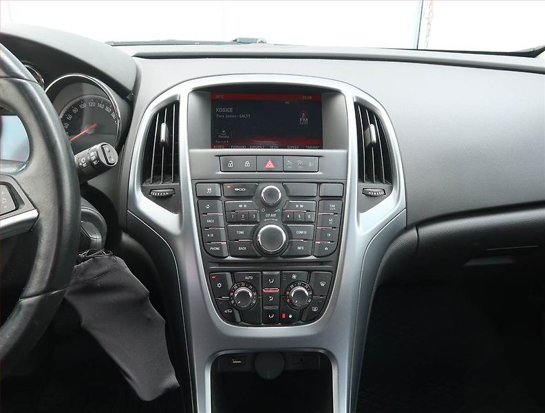 Opel Astra (2016) Enjoy 1.6 CDTI, Serv.kniha - fotka 12 z 15