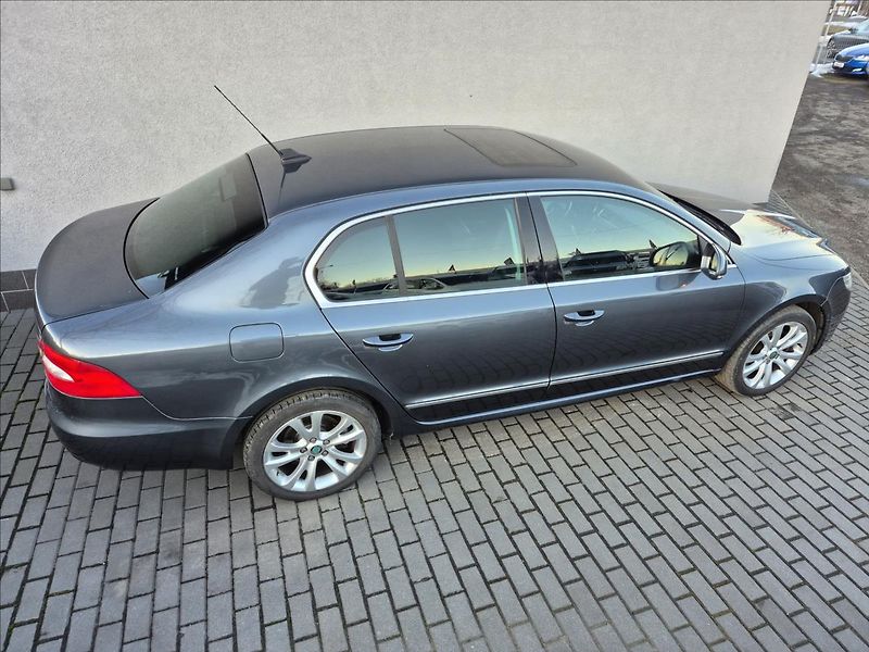 Škoda Superb 2,0 TDI 125KW DSG Kůže Xenon - fotka 7 z 33