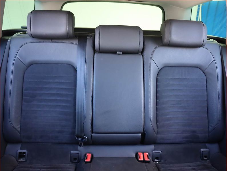 Volkswagen Passat (2018) 2.0 TDI, Automat, Kůže, Navi - fotka 10 z 20