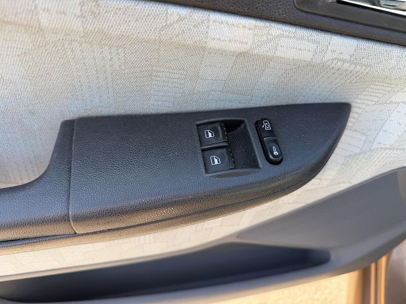 Škoda Fabia 1.4 MPI - fotka 12 z 19