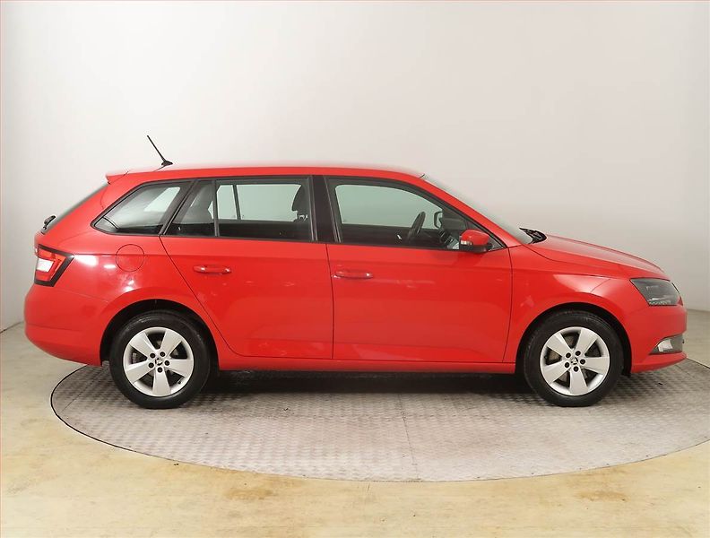 Škoda Fabia (2016) 1.2 TSI, Tempomat - fotka 6 z 17