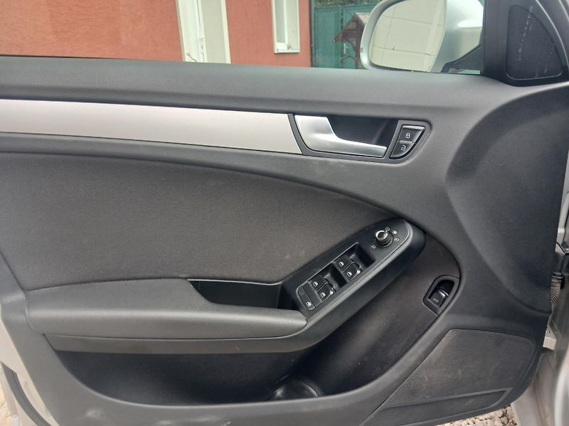 Audi A4 1.8 TFSi S-line - fotka 8 z 31
