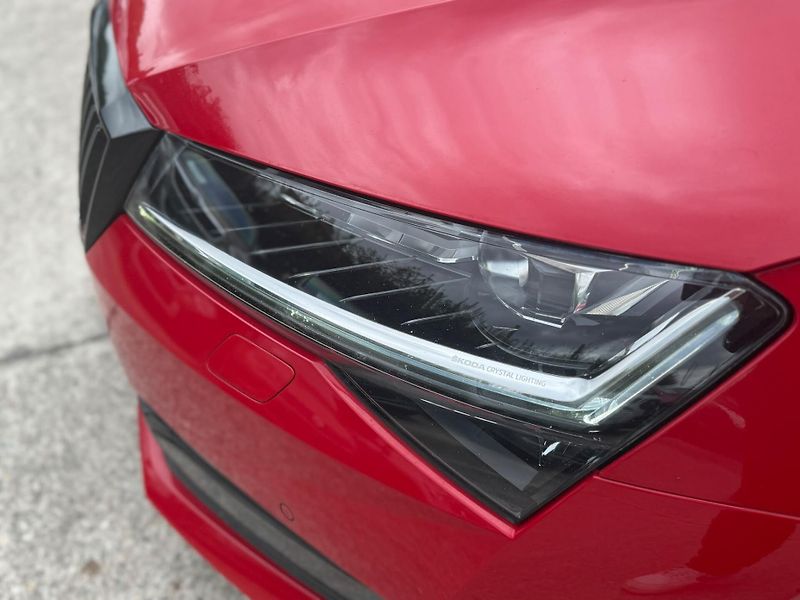 Škoda Superb - fotka 13 z 14