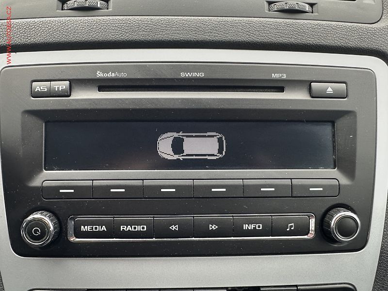 Škoda Octavia (2011) 1.6 TDi, Ambition, TZ - fotka 13 z 17
