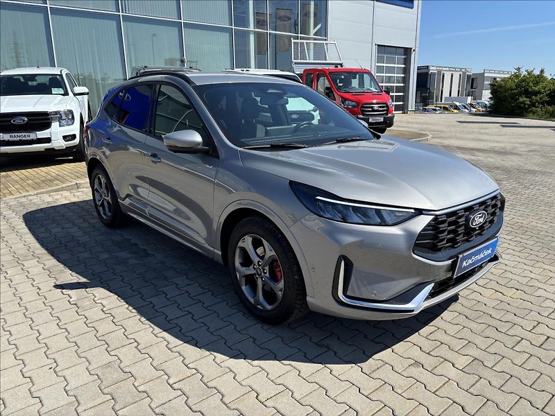 Ford Kuga 1,5 EcoBoost  111kW ST-Line X - fotka 7 z 49