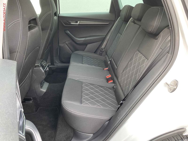 Škoda Karoq (2021) 1.5 TSi, SportLine, DSG - fotka 10 z 19