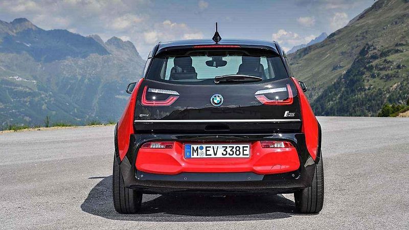BMW i3 pro záchranné služby České republiky.