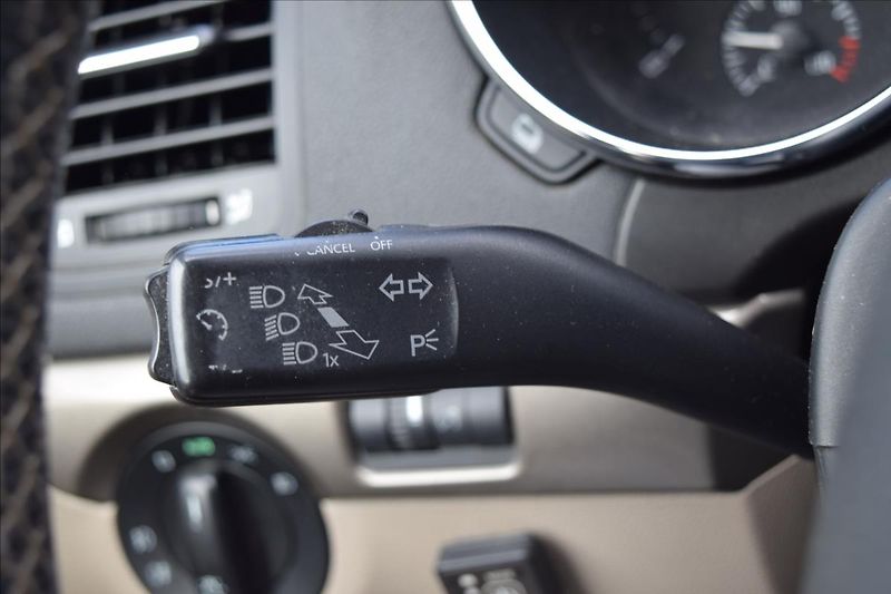 Škoda Yeti 1,8 TSI 118KW 4X4 TAŽNÉ LPG - fotka 36 z 51