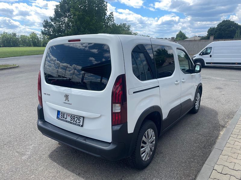 Peugeot Rifter (2022) Active 1,5 BlueHdi 100k Man6 - fotka 3 z 7