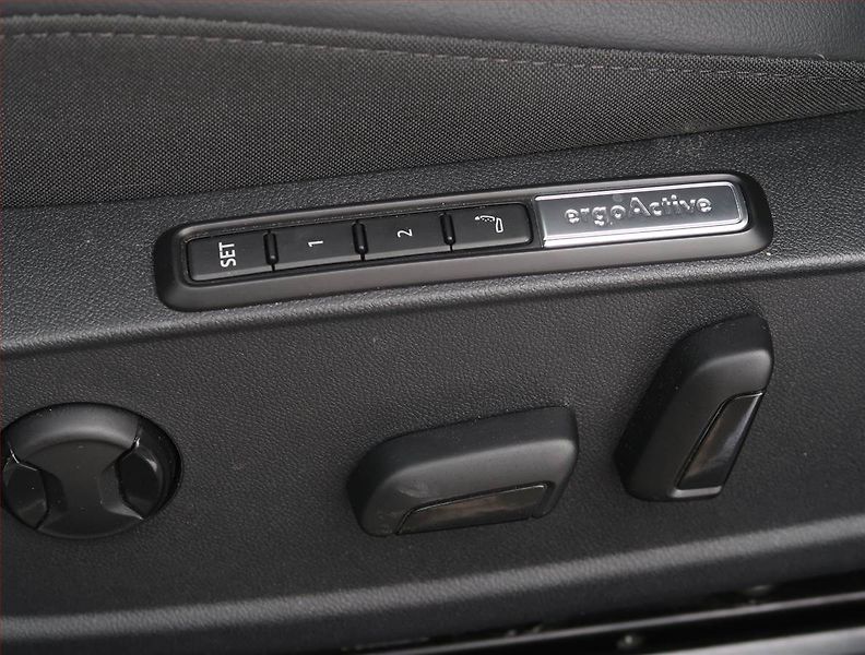 Volkswagen Golf (2025) 1.5 TSI, Full Led,Kamera - fotka 22 z 23