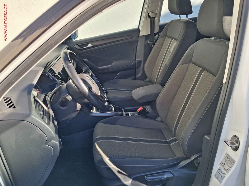 Volkswagen T-Roc (2019) 1.5 TSi, Comfortline, TZ - fotka 9 z 16