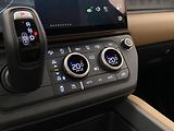 Land Rover Defender (2026) D350 X-DYNAMIC HSE AWD AUT - náhled 28