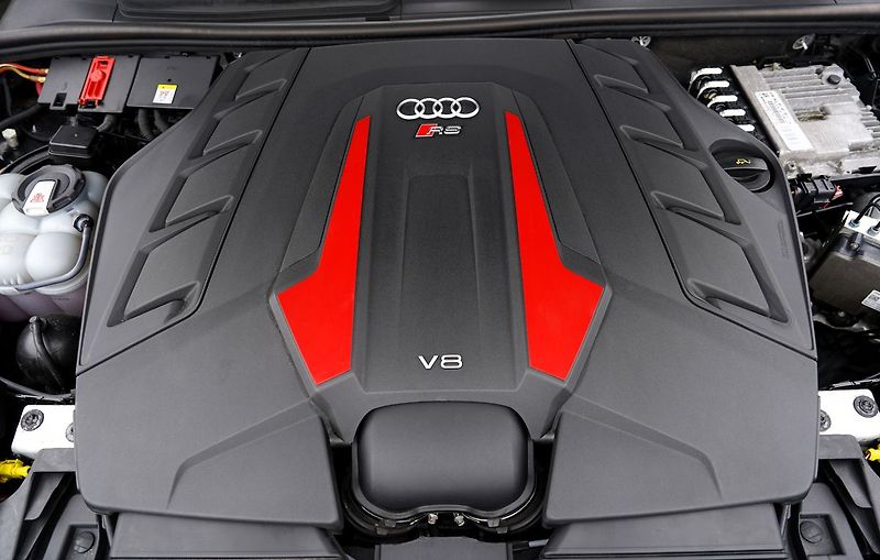 Audi RS Q8 TFSI 441kW quattro - fotka 10 z 51