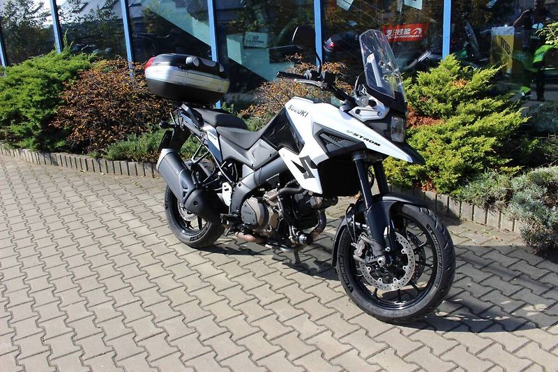Suzuki (2020) DL 1050  V-STROM  2020 AKCE - fotka 1 z 9
