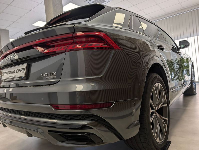 Audi Q8 50 TDI S-LINE 3.0 210 kW QUATT - fotka 8 z 32