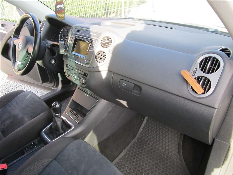 Volkswagen Tiguan 2.0TDi 4Motion Sport, aut. Kli - fotka 20 z 53