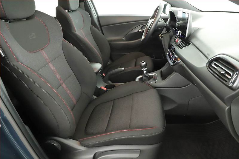 Hyundai i30 (2021) N-Line 1.5 T-GDI MHEV - fotka 7 z 17