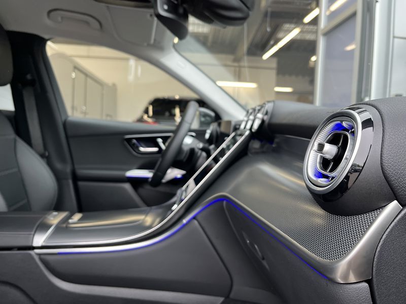 Mercedes-Benz GLC SUV 220d 4MATIC Avantgarde - fotka 18 z 21