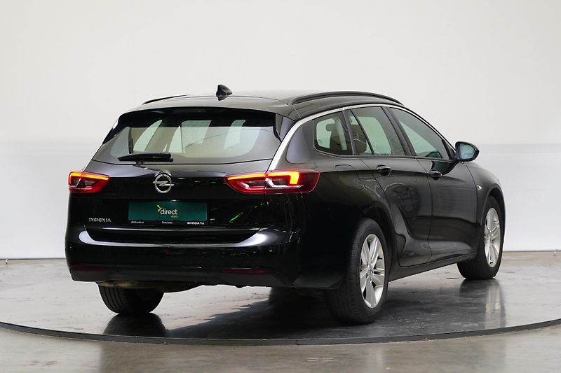 Opel Insignia - fotka 2 z 26