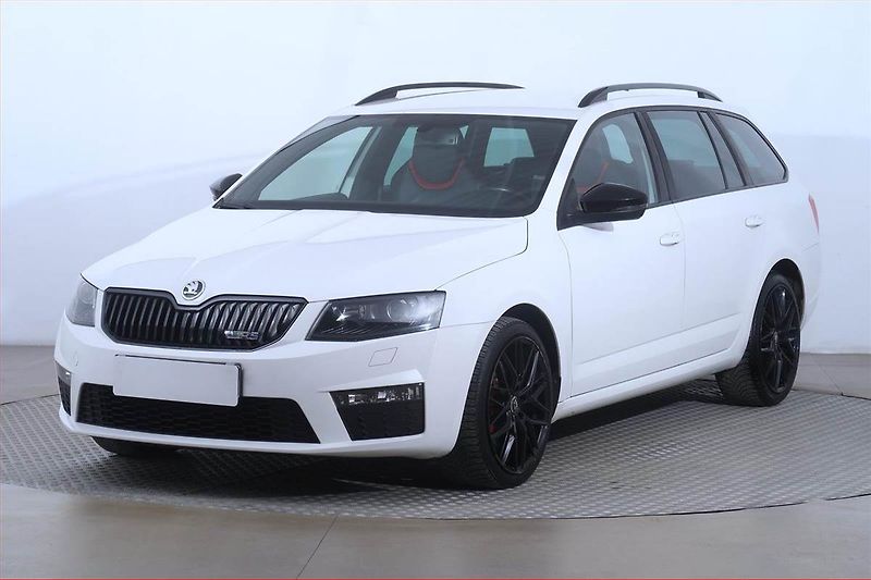 Škoda Octavia (2015) RS 2.0 TDI, Automat - fotka 2 z 23